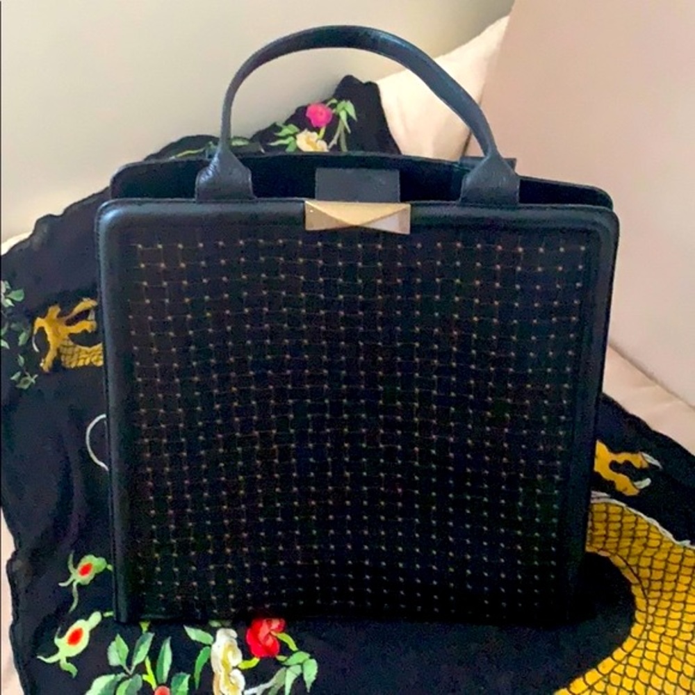 St.John leather large Tote in excellent condition